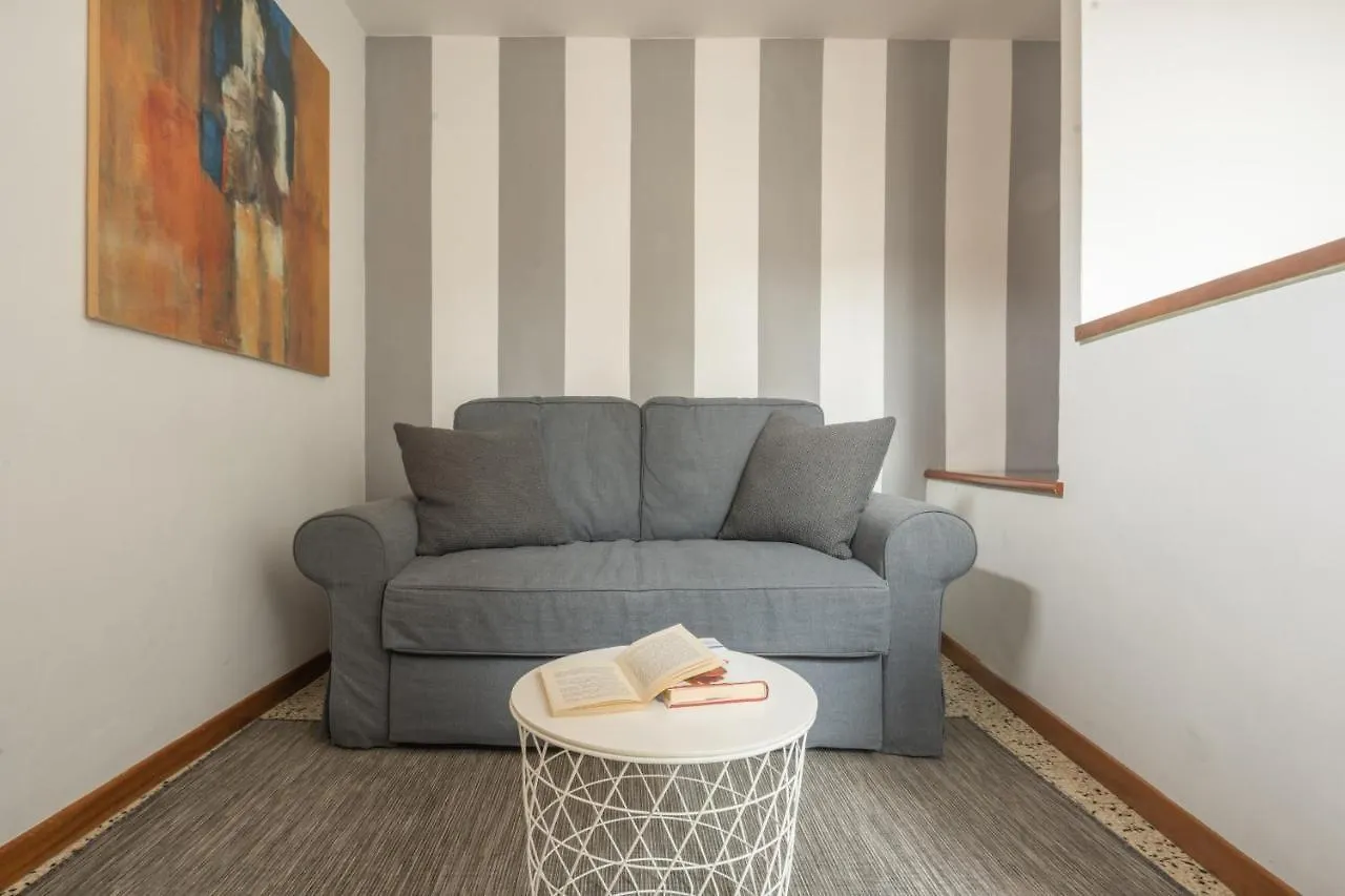 Appartamento Santa Maria Formosa Terrace R&R Venezia 0*,  Italia