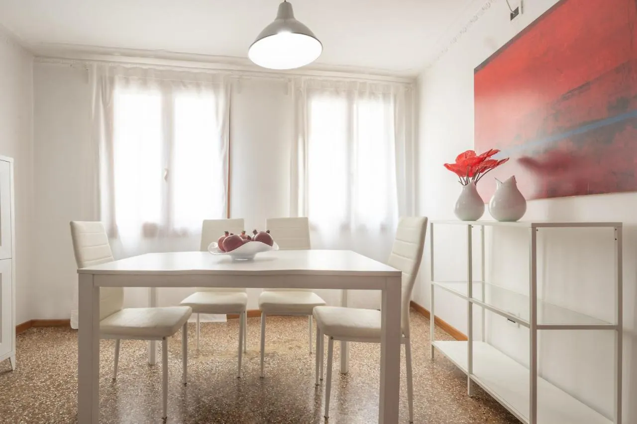 Santa Maria Formosa Terrace R&R Apartment Venice